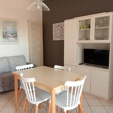 アパートホテル Ariston Vacanze マリーナ・ディ・ラヴェンナ