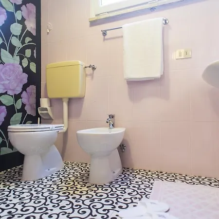 Ariston Vacanze アパートホテル マリーナ・ディ・ラヴェンナ