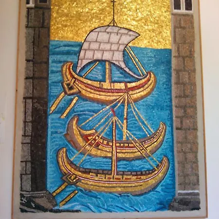 Ariston Vacanze アパートホテル 4*