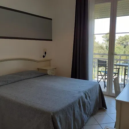 Ariston Vacanze 4* Марина-ди-Равенна