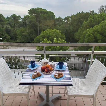 Ξενοδοχείο με διαμερίσματα Ariston Vacanze