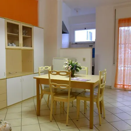 Ariston Vacanze 4* Марина-ди-Равенна